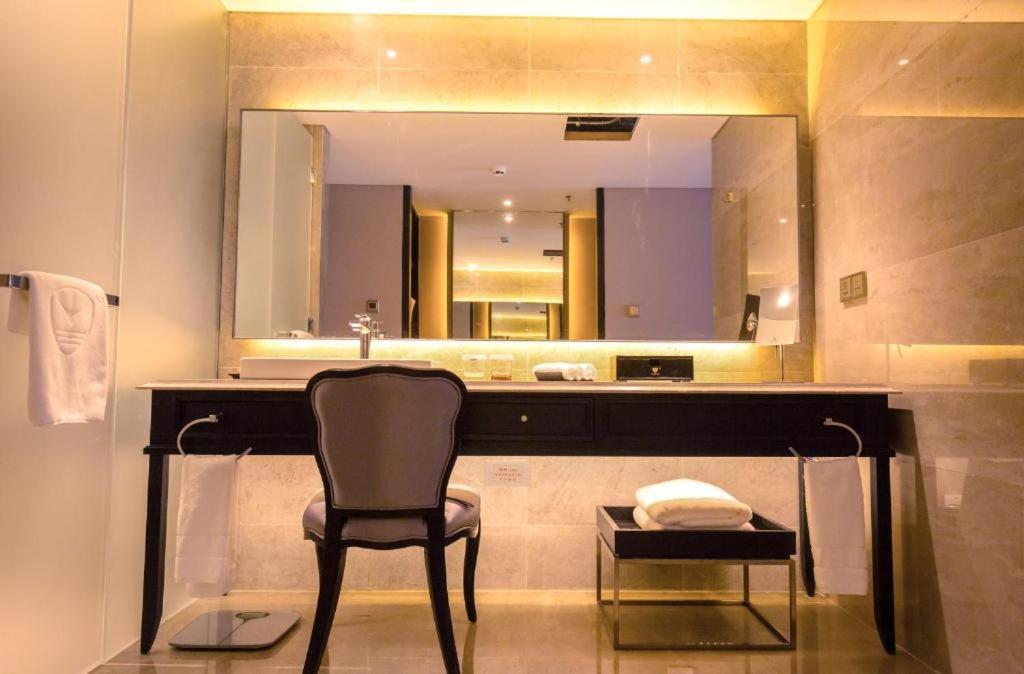 Doubletree By Hilton Weihai Exterior photo